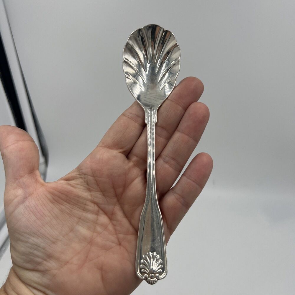 International Silver-plate Korea Sugar Spoon Royal Shell / Shell Tip